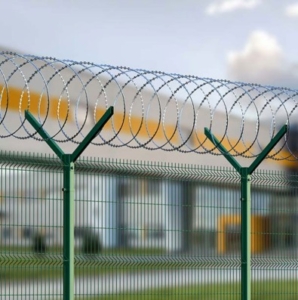 Recinzione di sicurezza con concertina